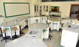 laboratorio-de-biologia-cil-o-colegio